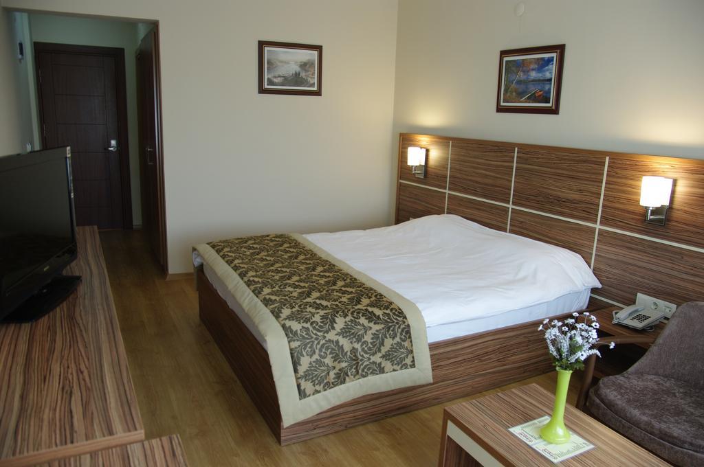 Petek Hotel 穆拉 外观 照片