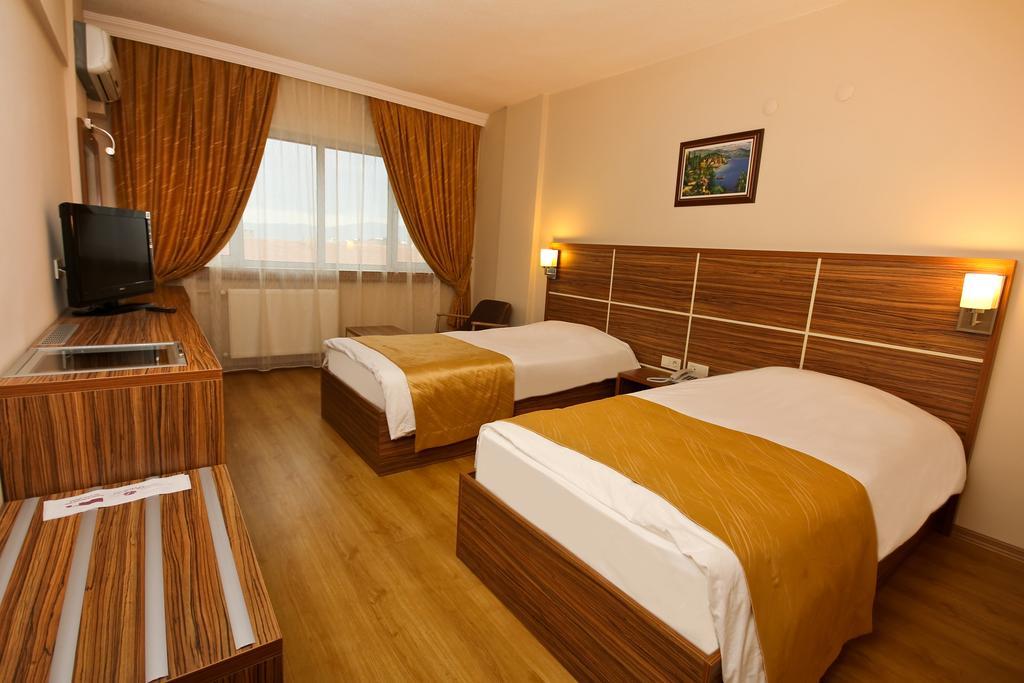 Petek Hotel 穆拉 外观 照片